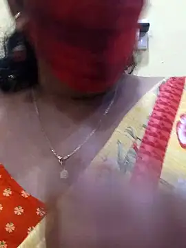 Snapshot of mallu-sumi chatting on 03-07-25, 02:01 mallu-sumi online show from 03-07-25, 02:01