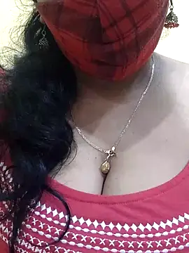 Snapshot of mallu-sumi chatting on 03-07-25, 08:33 mallu-sumi online show from 03-07-25, 08:33