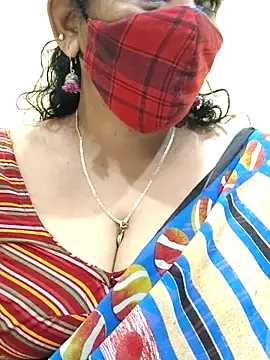 Snapshot of mallu-sumi chatting on 03-10-25, 07:18 mallu-sumi online show from 03-10-25, 07:18