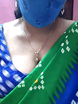 Snapshot of mallu-sumi chatting on 03-12-25, 05:46 mallu-sumi online show from 03-12-25, 05:46