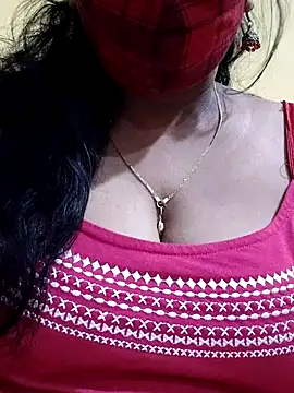 Snapshot of mallu-sumi chatting on 03-14-25, 11:11 mallu-sumi online show from 03-14-25, 11:11