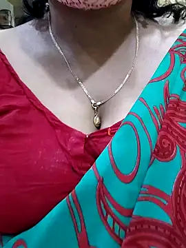 Snapshot of mallu-sumi chatting on 03-15-25, 01:29 mallu-sumi online show from 03-15-25, 01:29