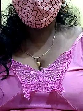 Snapshot of mallu-sumi chatting on 03-15-25, 11:17 mallu-sumi online show from 03-15-25, 11:17