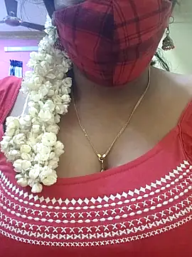 Snapshot of mallu-sumi chatting on 03-16-25, 11:25 mallu-sumi online show from 03-16-25, 11:25