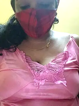Snapshot of mallu-sumi chatting on 03-18-25, 10:15 mallu-sumi online show from 03-18-25, 10:15