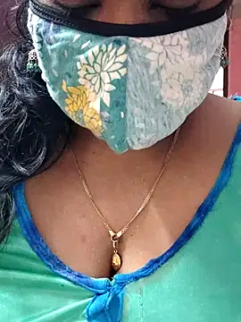 Snapshot of mallu-sumi chatting on 03-22-25, 06:11 mallu-sumi online show from 03-22-25, 06:11