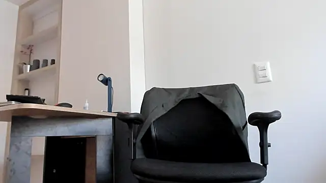 pablo-rincon95 online show from 01-04-25, 05:47