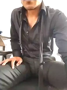 pablo-rincon95 online show from 01-17-25, 05:08