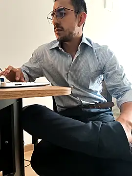 pablo-rincon95 online show from 03-11-25, 01:56