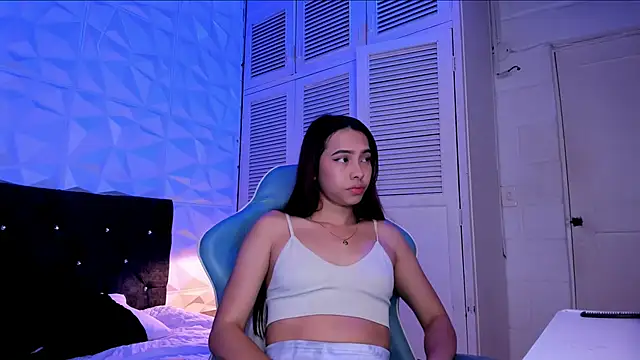 Emma dl2 online show from 12-21-24, 05:40