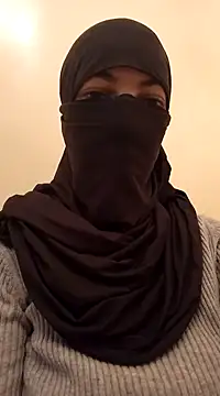 Liliiiblow online show from 12-04-24, 07:39