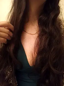 Liliiiblow online show from 12-29-24, 12:09