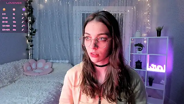 AraCopple online show from 12-18-24, 01:48