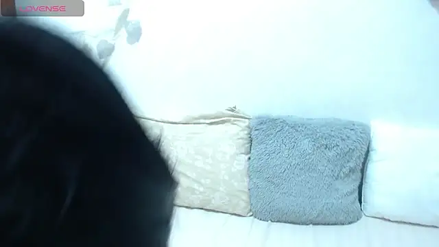 Snapshot of ZuryFerrari chatting on 10-22-25, 02:17 ZuryFerrari online show from 10-22-25, 02:17