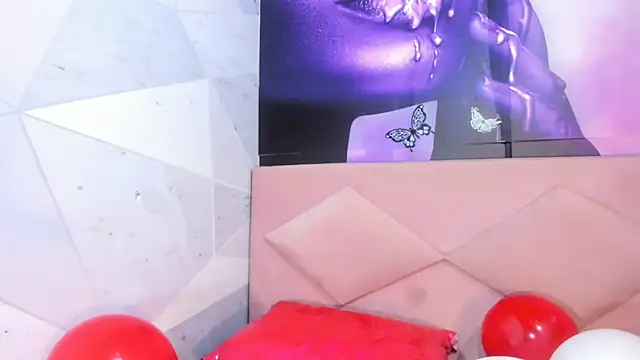 Lucy White   online show from 02-13-25, 09:17