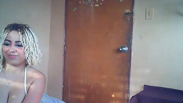 Lucy White   online show from 03-01-26, 09:17