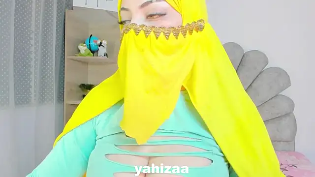 Snapshot of Amaltea chatting on 11-22-25, 06:18 Amaltea online show from 11-22-25, 06:18