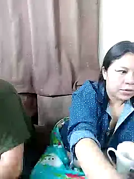 Snapshot of ZuriandAlex chatting on 01-25-25, 08:42 ZuriandAlex online show from 01-25-25, 08:42