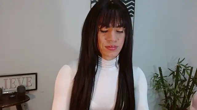 Snapshot of KamilaParrisx chatting on 11-14-25, 04:22 KamilaParrisx online show from 11-14-25, 04:22