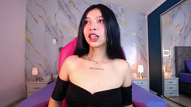 Snapshot of pettit_courtny chatting on 03-01-25, 07:37 pettit courtny online show from 03-01-25, 07:37