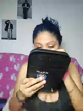azulzulix online show from 01-31-25, 02:04