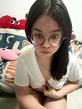 Snapshot of DiversCaulk chatting on 09-28-25, 02:44 DiversCaulk online show from 09-28-25, 02:44