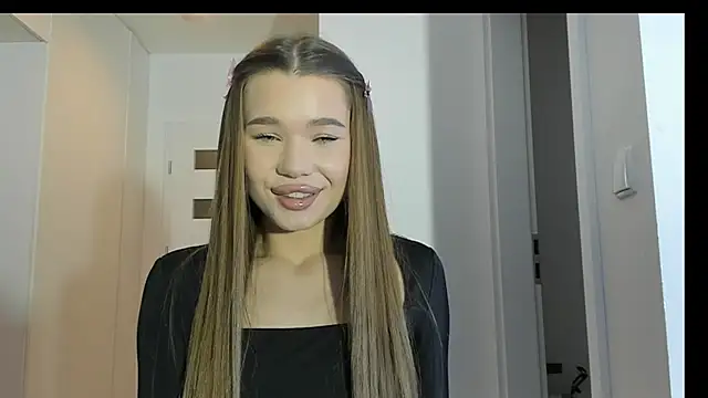 Snapshot of predatory_fury chatting on 01-05-25, 02:08 predatory fury online show from 01-05-25, 02:08