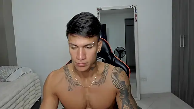 pettergrey1 online show from 02-12-26, 12:00