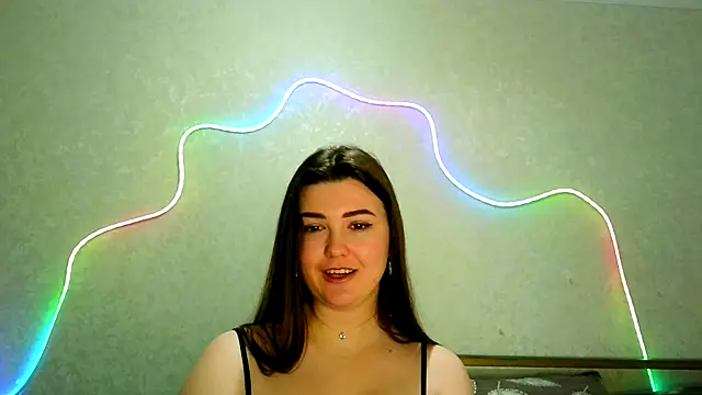 Snapshot of SeductiveTati chatting on 12-17-25, 01:00 SeductiveTati online show from 12-17-25, 01:00