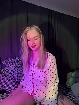 Carol  Cox online show from 01-01-25, 01:59