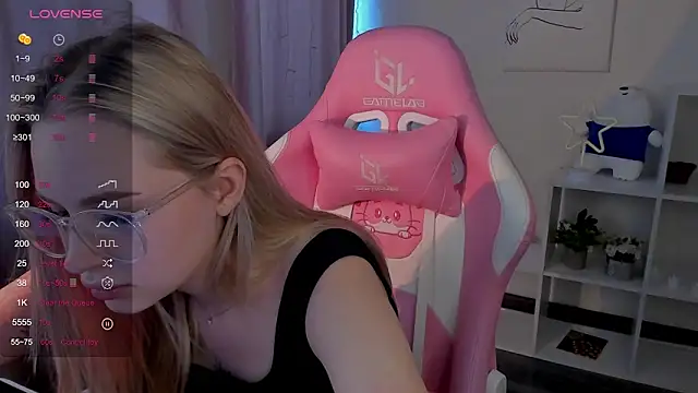 Carol  Cox online show from 03-13-25, 02:38