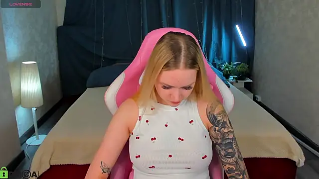 Carol  Cox online show from 11-06-25, 10:32