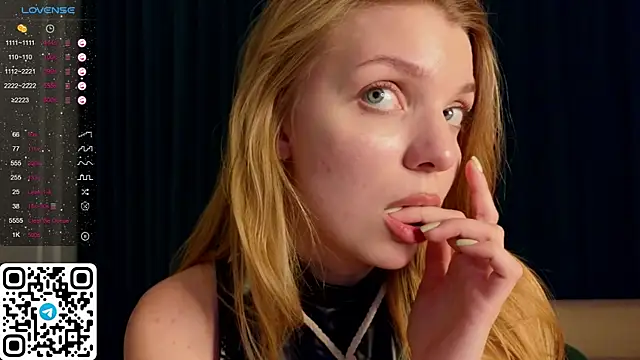 ElswythDecoursey online show from 12-22-24, 09:09