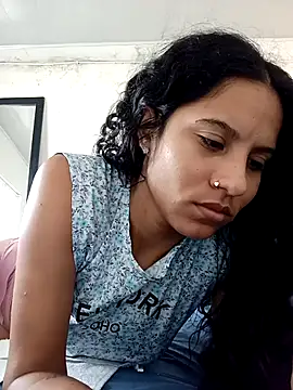 Karii-R online show from 11-27-25, 01:02