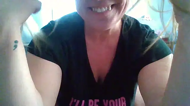 Snapshot of messyclumsyprincess chatting on 02-09-25, 08:34 messyclumsyprincess online show from 02-09-25, 08:34