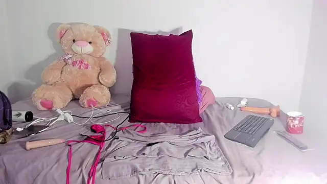 Arantza Hill online show from 03-15-25, 02:35