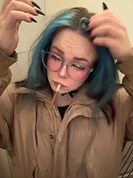 MaddisonHaas online show from 12-05-25, 12:08