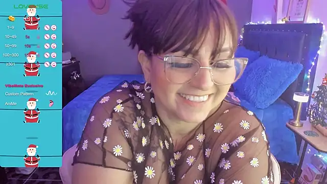 Snapshot of Ivonnee__ chatting on 12-13-24, 06:10 Ivonnee online show from 12-13-24, 06:10