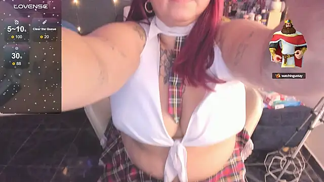 Snapshot of Ivonnee__ chatting on 02-21-25, 05:13 Ivonnee online show from 02-21-25, 05:13
