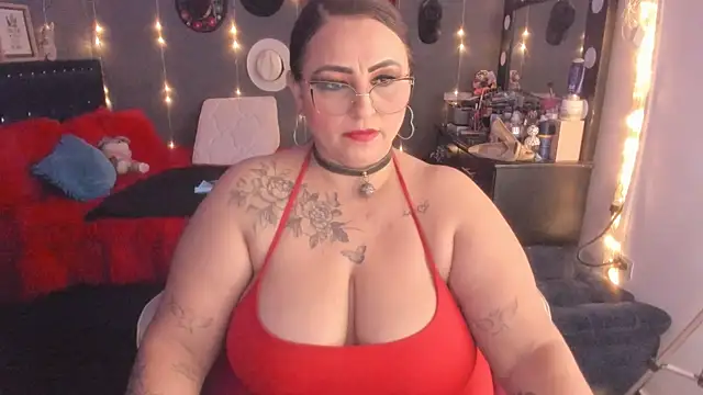 Snapshot of Ivonnee__ chatting on 03-14-25, 04:54 Ivonnee online show from 03-14-25, 04:54