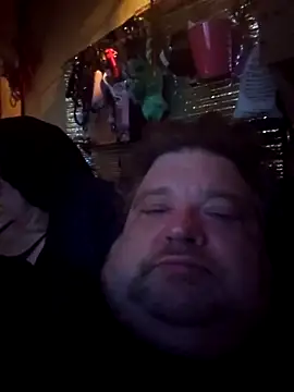 Snapshot of alienbunny chatting on 02-16-25, 04:09 alienbunny online show from 02-16-25, 04:09