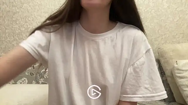 Snapshot of Effi_18 chatting on 12-14-24, 11:45 Effi 18 online show from 12-14-24, 11:45