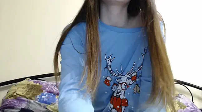 Snapshot of Effi_18 chatting on 12-24-24, 08:38 Effi 18 online show from 12-24-24, 08:38