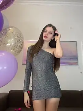 Snapshot of Effi_18 chatting on 01-25-25, 08:10 Effi 18 online show from 01-25-25, 08:10