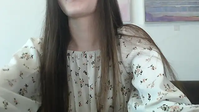 Snapshot of Effi_18 chatting on 02-16-25, 05:04 Effi 18 online show from 02-16-25, 05:04