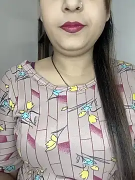 Snapshot of Shanaya_Hotty chatting on 10-24-25, 08:27 Shanaya Hotty online show from 10-24-25, 08:27