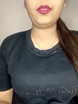 Snapshot of Shanaya_Hotty chatting on 11-23-25, 07:46 Shanaya Hotty online show from 11-23-25, 07:46