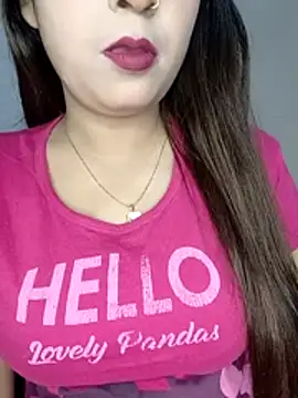 Snapshot of Shanaya_Hotty chatting on 11-26-25, 09:16 Shanaya Hotty online show from 11-26-25, 09:16