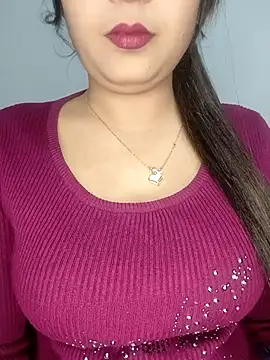 Snapshot of Shanaya_Hotty chatting on 11-28-25, 08:55 Shanaya Hotty online show from 11-28-25, 08:55