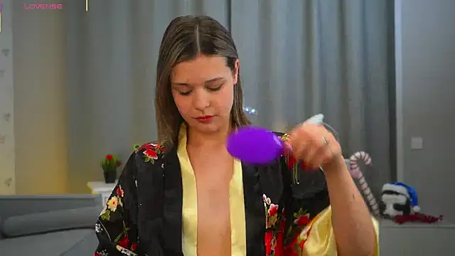 Snapshot of EthalGold chatting on 12-14-25, 03:01 EthalGold online show from 12-14-25, 03:01